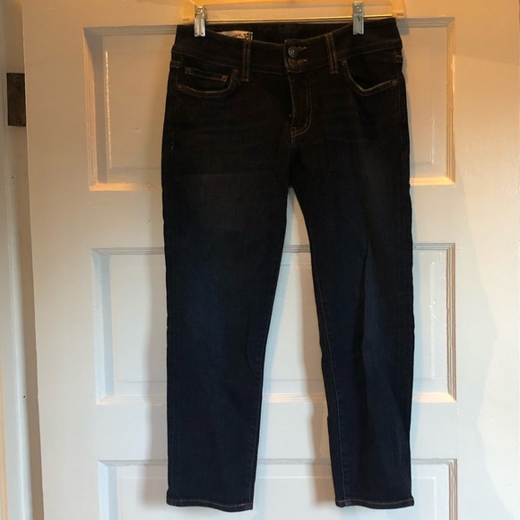 Red Engine Cropped Denim Jeans; Size 27 - Picture 3 of 4